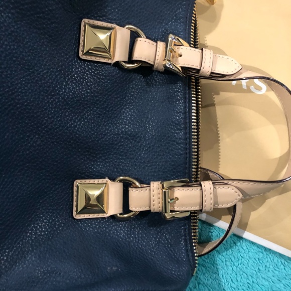 Michael Kors bag used one time! - Picture 5 of 8